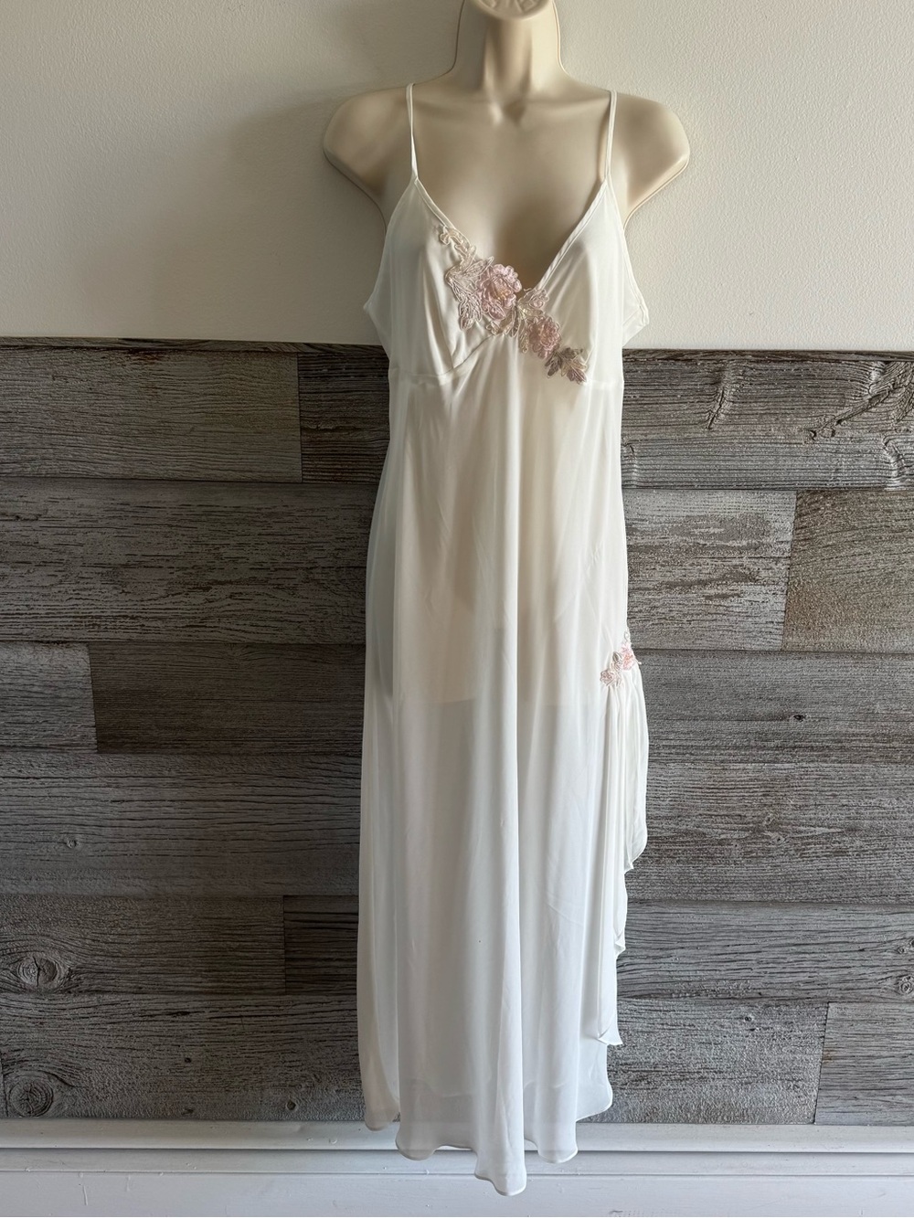 Vintage White Sheer Maxi Nightgown Pink Beaded Floral Appliqué Open Back Med (I1